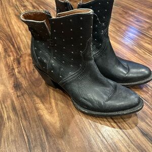 Black Lucchese Harley ankle boots. Size 11